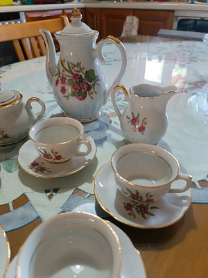 Vintage coffee set like new with golden details