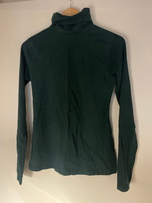 Women's turtleneck thin blouse cypress used, size Medium