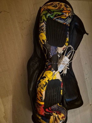 Urban Glide hoverboard used with Bluetooth, music, and lights
