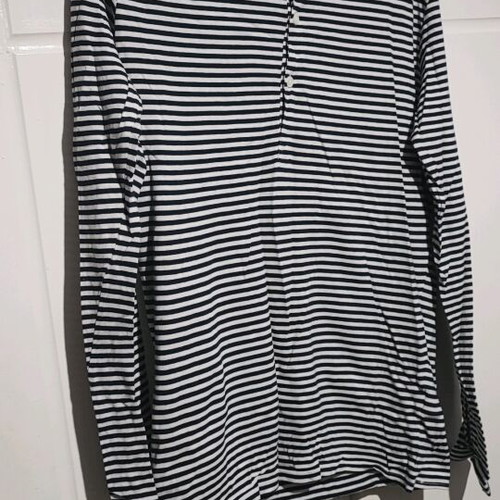 Long-sleeve shirt like new, size M
