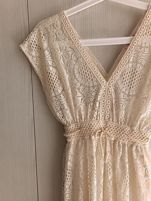 Lipsy asymmetrical lace dress like new, beige
