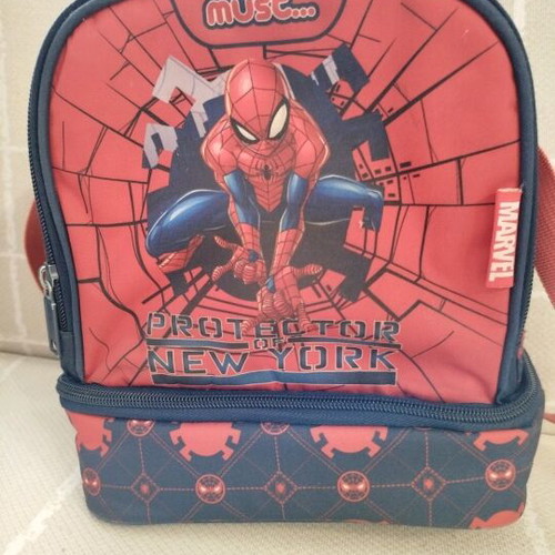 Must Spiderman Trolley Bag and Lunch Bag like new for Kindergarten Boy