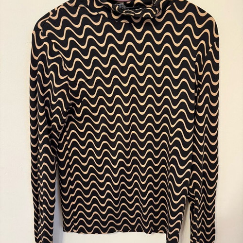 Stradivarius elastic t-shirt new with colorful pattern XL