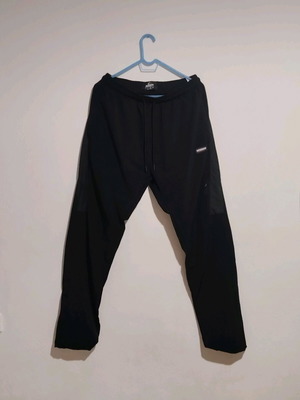 McKenzie pants like new, size XL, black
