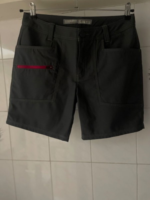 Icebreaker Merino women's trail shorts like new, size 28/38, gray