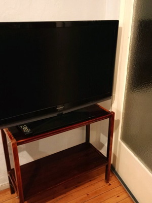 Sharp LCD TV 42" used