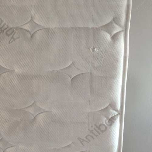 Fyliana Antibacterial Mattress 160x200 like new, slight tear