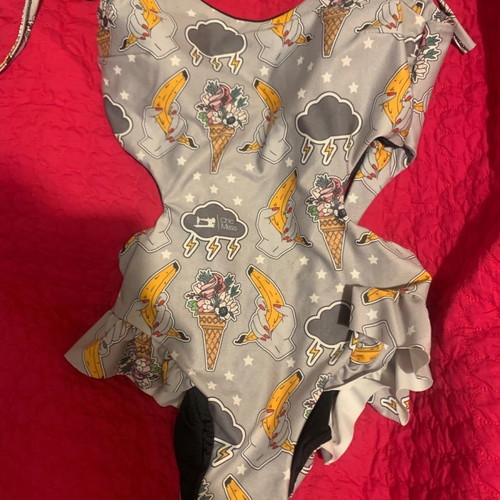 Chic Mess swimsuit new gray size M