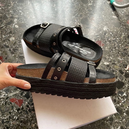 Sante platform sandals size 36 like new, black