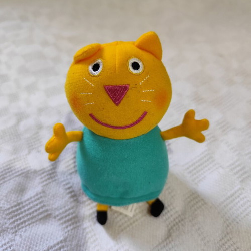 Peppa Pig and George plush toy set used with Candy Cat