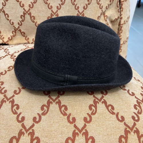 Men's wool hat for winter Large like new