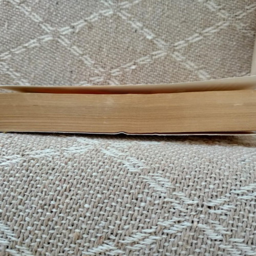 Me Spasmena Ftera John Clive Bell used book