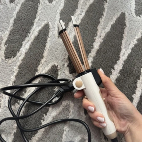 Kemei travel size 2 in 1 hair straightener and curler like new