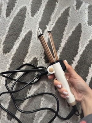 Kemei travel size 2 in 1 hair straightener and curler like new