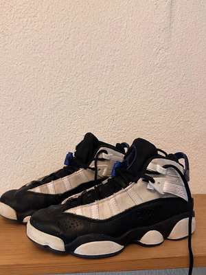 Jordan Air Jordan 6 Rings παιδικά αθλητικά παπούτσια σε ασπρόμαυρο, 37,5