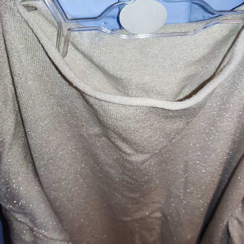Women's gold long blouse like new with side openings, buttons and pockets