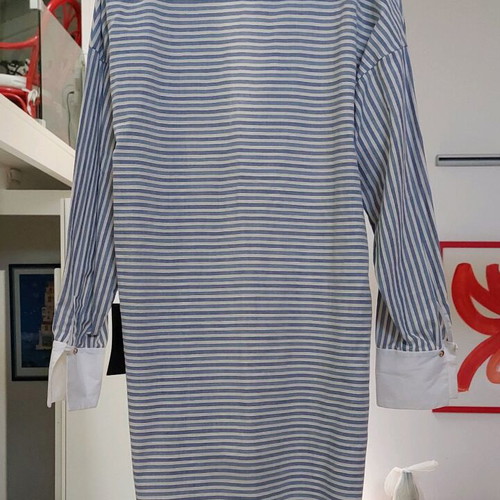 Zara shirt new, 100% cotton, white and blue