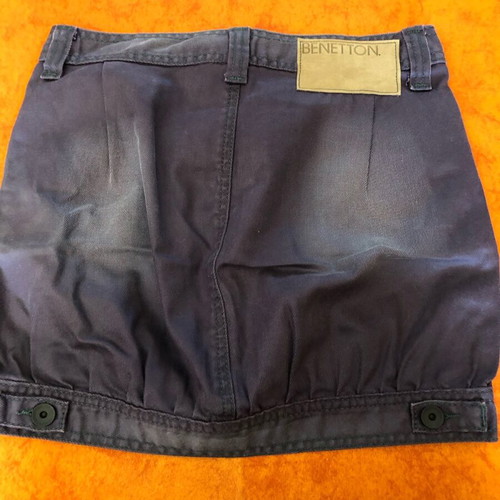 Branded women's skirt like new, size 38