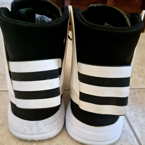 Y-3 Yohji Yamamoto BBall Tech Adidas basketball shoes size 44, gently used