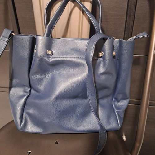 Set of 2 blue bags like new