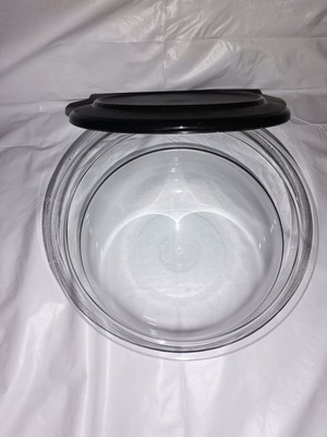 Tupperware bowl 1.1 liters new