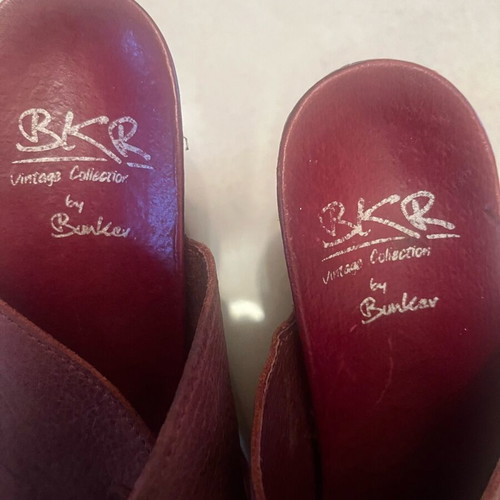 Leather platform sandals shoes in burgundy, like new