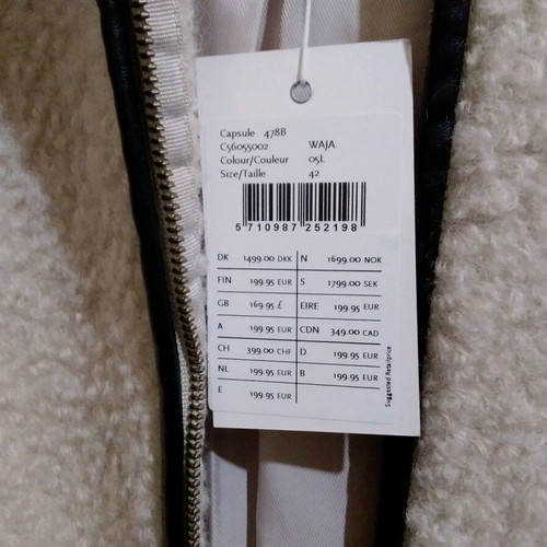 In Wear wool coat new, off white, size XL