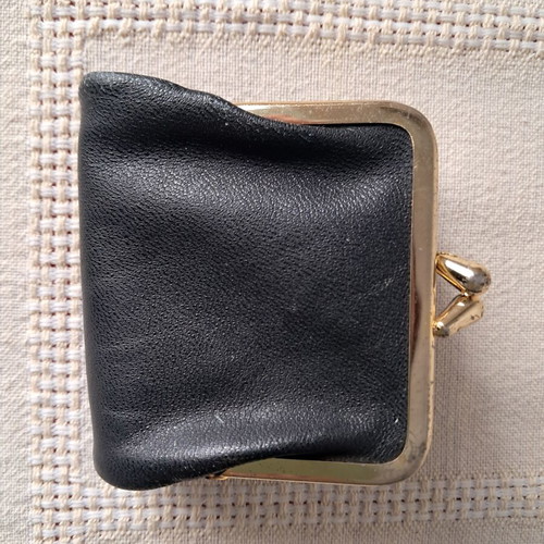 Vintage women's wallet with metal clasp used