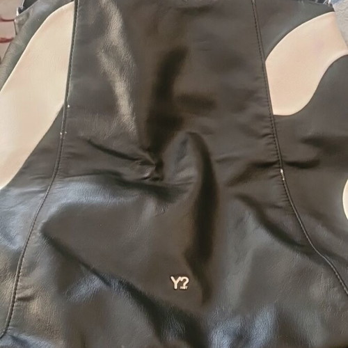 Y Not? shoulder bag black and white like new large