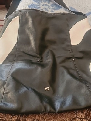 Y Not? shoulder bag black and white like new large
