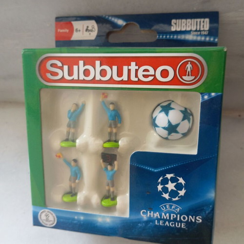 Subbuteo referee set sealed, new