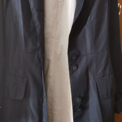 Hoss Intropia trench coat black like new, size L
