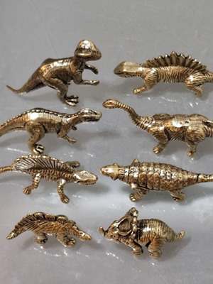 Collectible Dinosaur Miniatures set of 8, brass, new