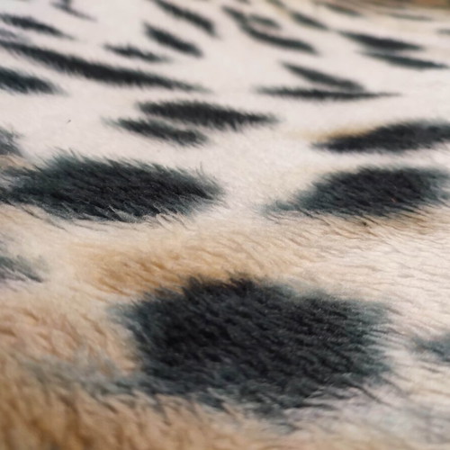 Blanket with leopard motif Dolan like new