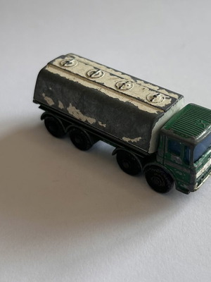 Matchbox Lesney No. 32 Leyland Petrol Tanker μεταχειρισμένο