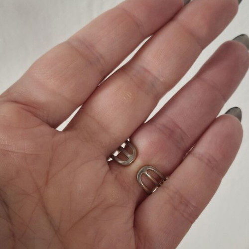 Steel ring in gold color with adjustable opening