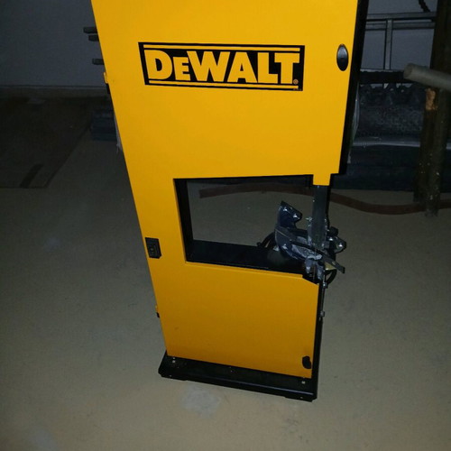 Dewalt DW876 bandsaw like new with 1000W power and 200mm blade