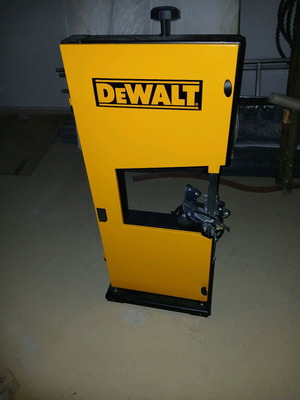 Πριονοκορδέλα Dewalt DW876 σαν καινούργια με ισχύ 1000W και δίσκο 200mm