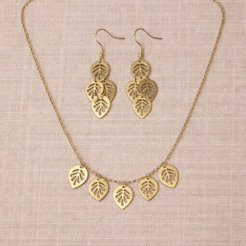 Leaf necklace and earrings set new, brass, gold tone