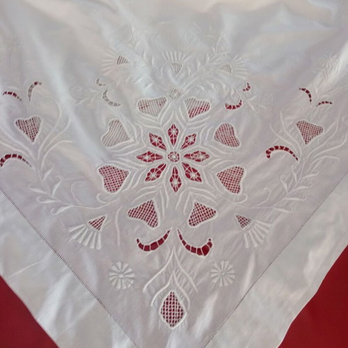 White Tablecloth with Rich Cutwork Embroidery 200x191 cm 100% Cotton like new