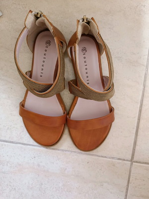 Leather sandals new, size 36