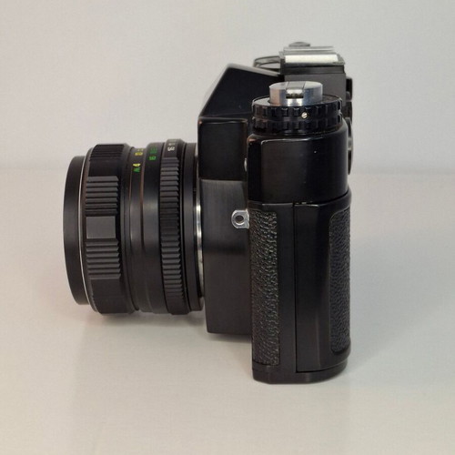 Zenit 12XP analog SLR camera with Helios-44M-4 58mm lens and carrying case