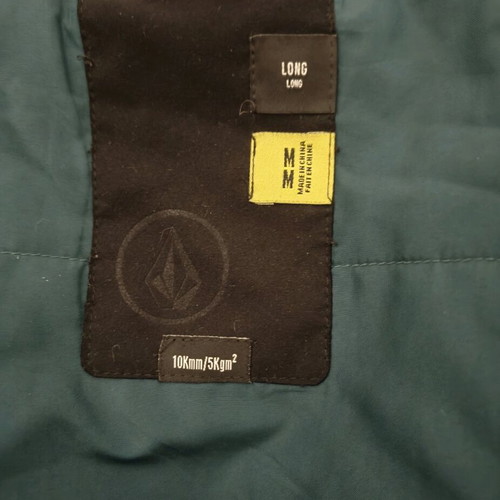 Volcom kids ski jacket used, waterproof, size medium