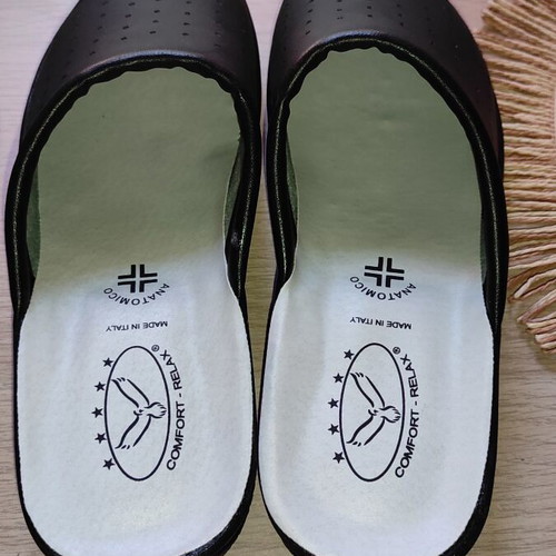 Unisex anatomical slippers size 43, black, made in Italy