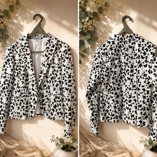 Elegant black and white blazer with butterfly print like new, size M