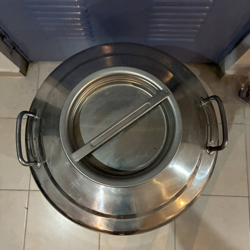 Inox Wine Barrel with Tap like new