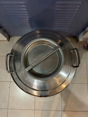 INOX βαρέλι κρασιού με κάνουλα σαν καινούργιο