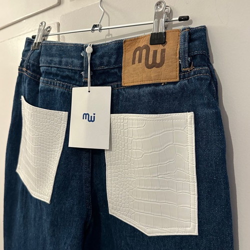 Mom Fit Jean Milkwhite καινούργιο, λευκά πούπουλα και δερματίνη