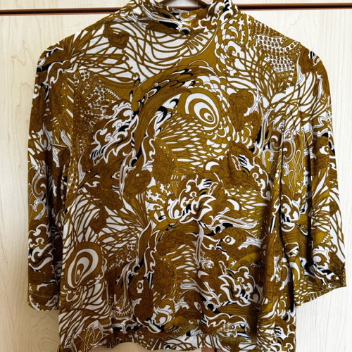 H&M Top like new, white and multicolor, size M