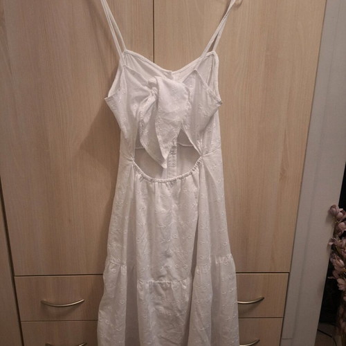 White off-shoulder dress like new